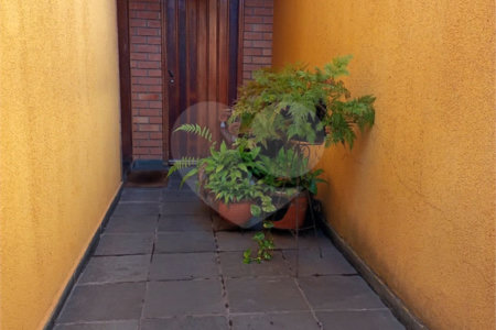 Sobrado à venda com 3 quartos em Jardim Colombo, São Paulo, SP