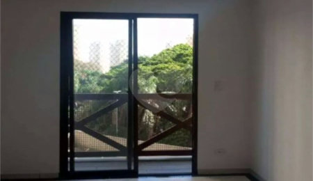 Apartamento à venda com 3 quartos, sendo 1 suíte,  em Vila Vermelha, São Paulo, SP