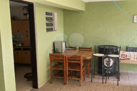 Sobrado à venda com 3 quartos, sendo 1 suíte, em Vila Ema, São Paulo, SP