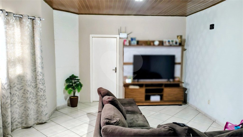 Casa à venda com 3 quartos, sendo 1 suíte, em Tupy, Itapetininga, SP