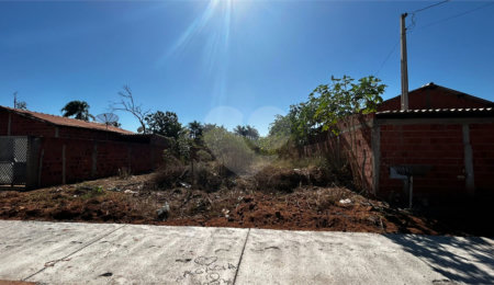 Terreno à venda em Jardim Paranapunga, Três Lagoas, MS
