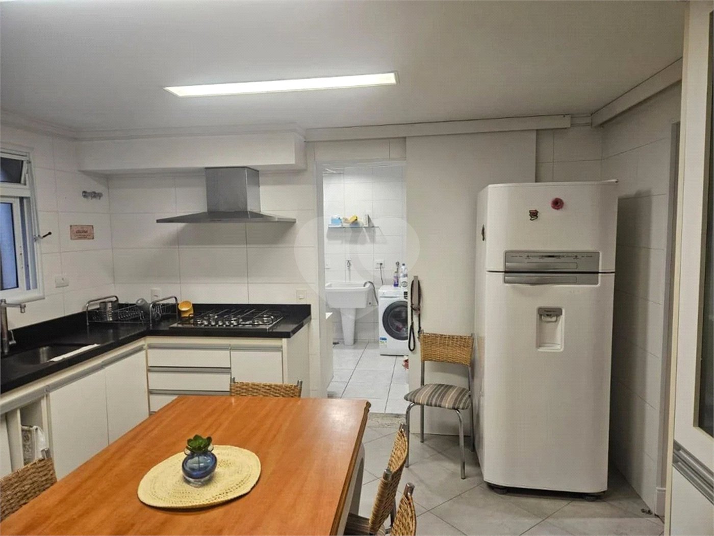 Sobrado à venda com 4 quartos, sendo 2 suítes, em Brooklin Paulista, São Paulo, SP