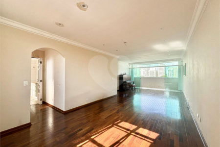 Apartamento à venda com 4 quartos, sendo 1 suíte, em Chácara Santo Antônio, São Paulo, SP