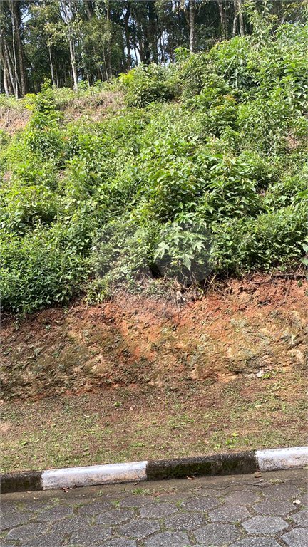 Terreno à venda no condomínio Parque Imperial da Cantareira, Mairiporã - SP