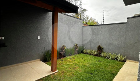 Casa Térrea à venda com 3 quartos, sendo 1 suíte,  em Residencial Jardins da Catalunha, Atibaia, SP
