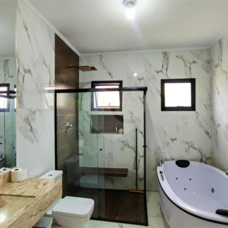 Casa à venda com 4 suítes no condomínio Residencial Vila Real, Bragança Paulista - SP