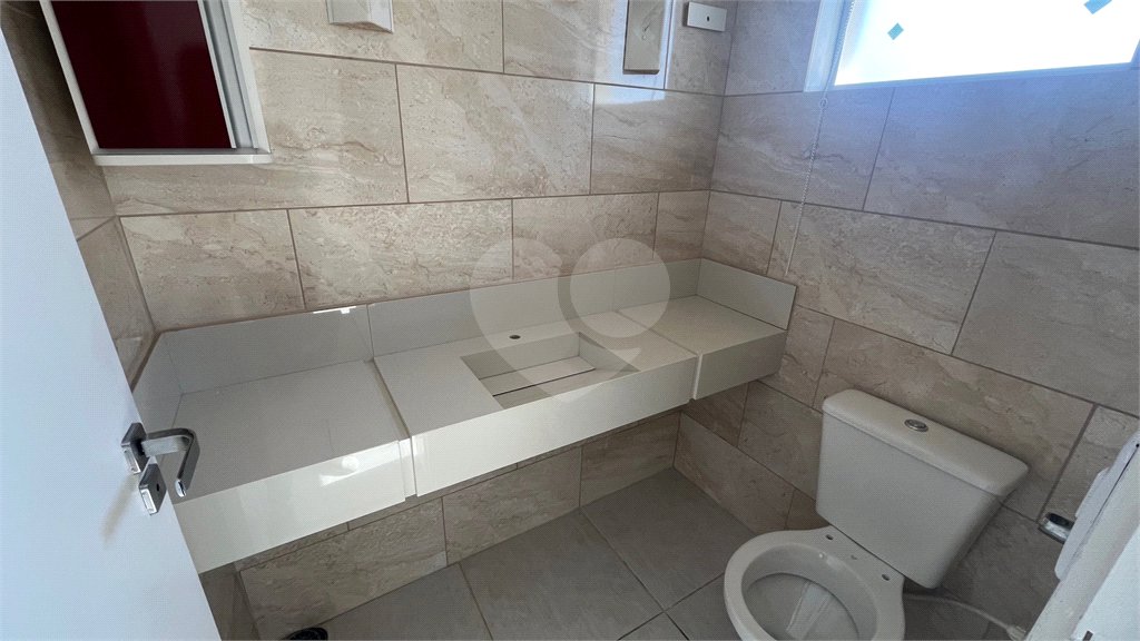 Sobrado à venda com 4 quartos, sendo 3 suítes, em Jardim Paulista, Atibaia, SP