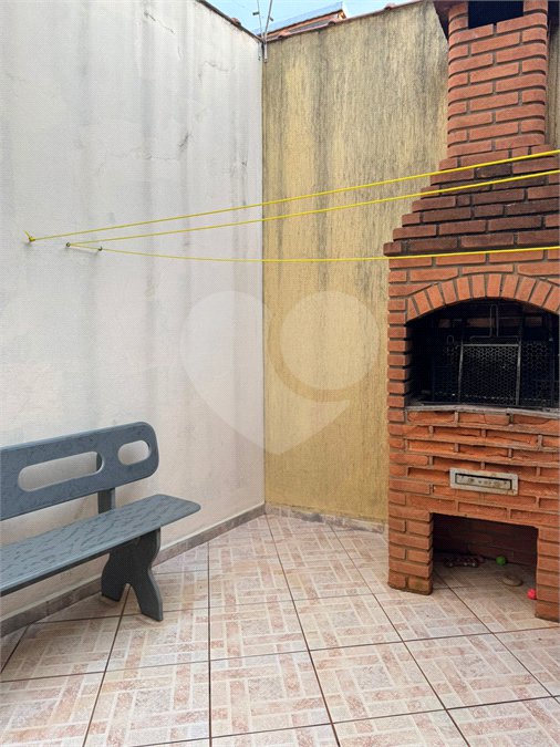 Casa à venda com 3 quartos, sendo 1 suíte, em Vila Constança, São Paulo, SP