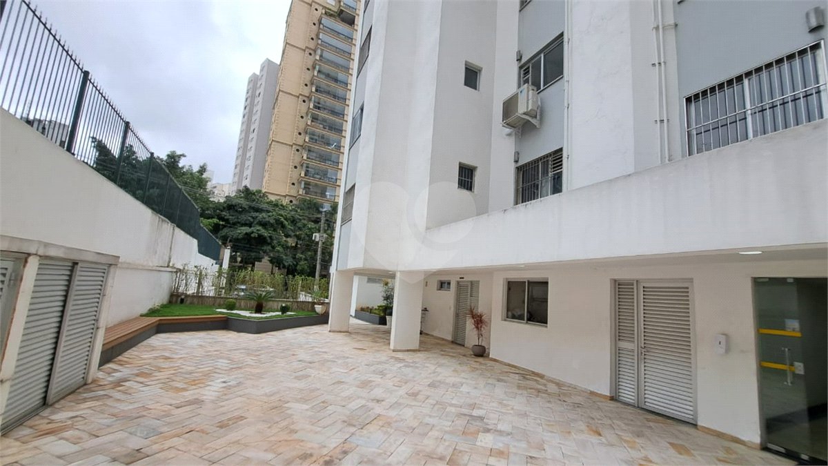 Apartamento à venda com 3 quartos, sendo 1 suíte, em Vila Mariana, São Paulo, SP