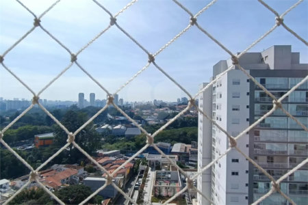Apartamento à venda com 3 quartos, sendo 1 suíte,  em Jardim Vazani, São Paulo, SP