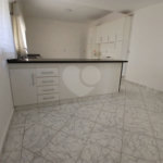 Casa à venda com 4 quartos, sendo 2 suítes, no condomínio Flamboyant, Atibaia - SP