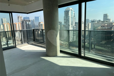 Apartamento à venda com 3 suítes em Vila Olímpia, São Paulo, SP