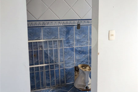 Sobrado à venda com 5 quartos, sendo 3 suítes, em Vila Campestre, São Paulo, SP