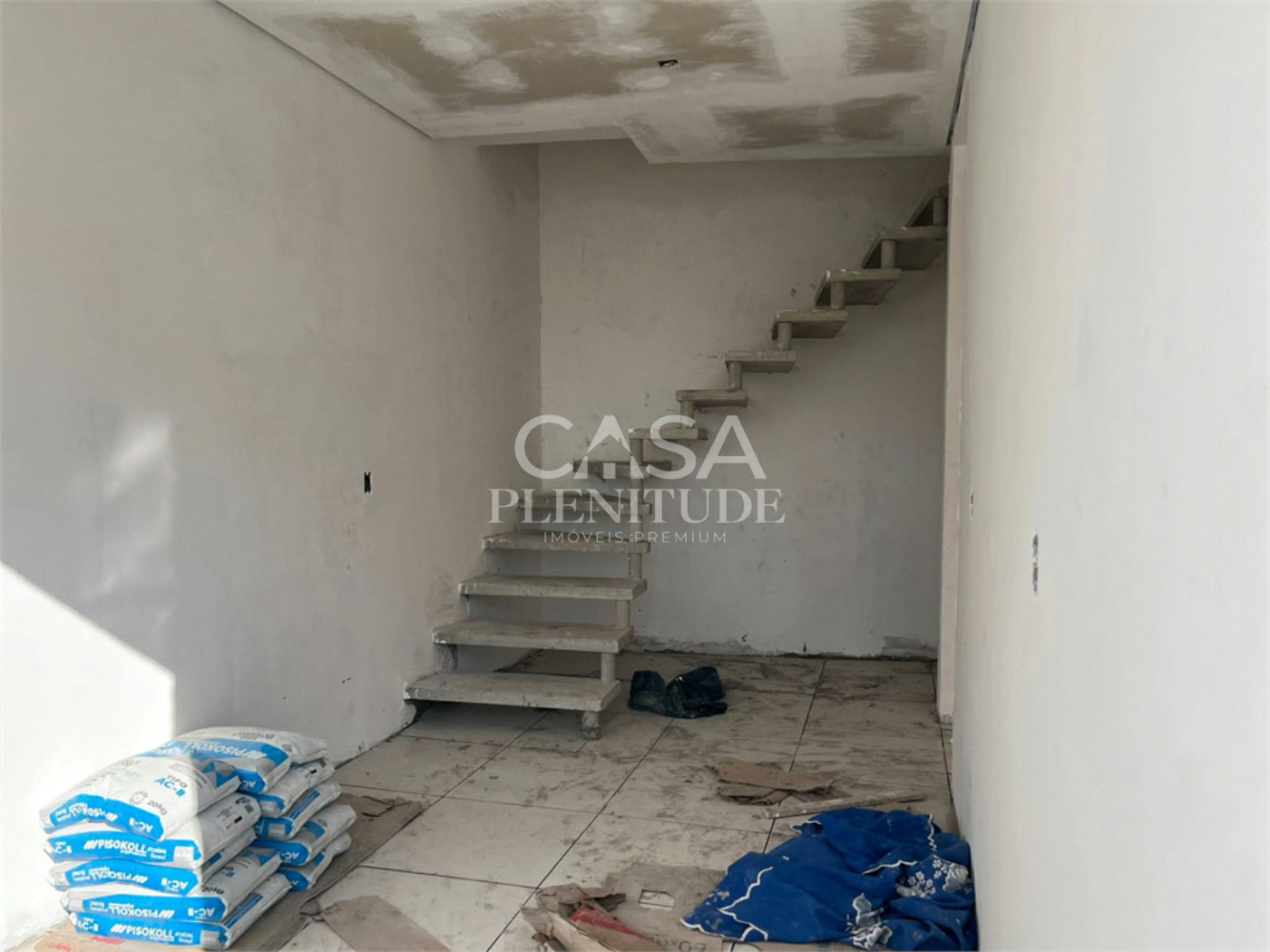 Sobrado à venda com 2 quartos em Vila Barão, Sorocaba, SP