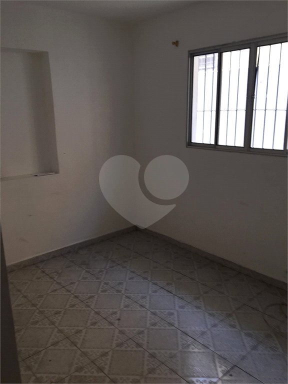 Sobrado à venda com 4 quartos, sendo 1 suíte, em Tremembé, São Paulo, SP