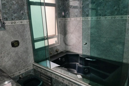 Casa à venda com 3 quartos, sendo 2 suítes, em Parque América, São Paulo, SP