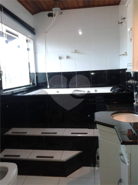 Casa à venda com 4 quartos, sendo 1 suíte, em Vila Esperia Ou Giglio, Atibaia, SP