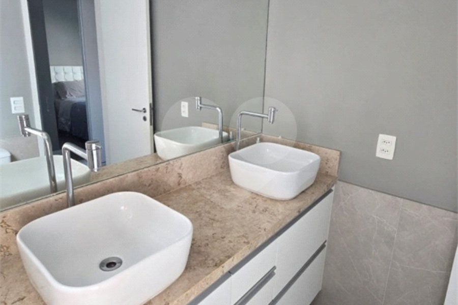 Apartamento à venda com 3 quartos, sendo 1 suíte, em Morumbi, São Paulo, SP