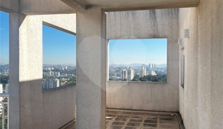 Apartamento à venda com 3 quartos, sendo 2 suítes, em Parque Reboucas, São Paulo, SP