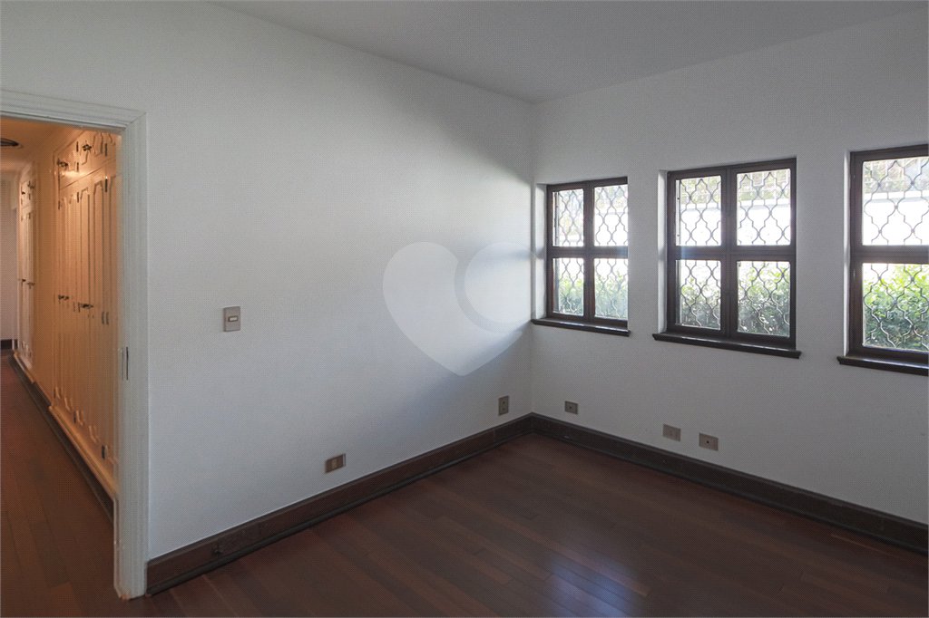 Casa Térrea à venda ou para alugar com 4 quartos, sendo 3 suítes, em Alto da Boa Vista, São Paulo, SP