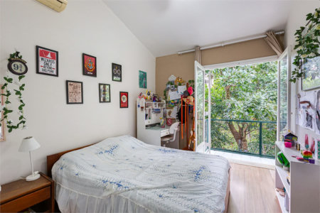 Sobrado à venda com 4 quartos, sendo 2 suítes,  em Vila Madalena, São Paulo, SP