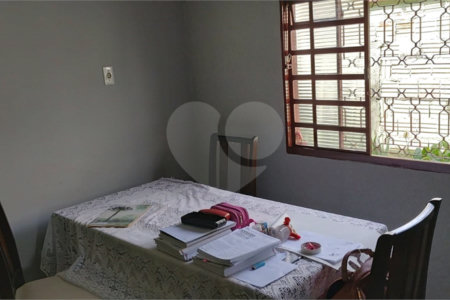 Casa Térrea para venda.