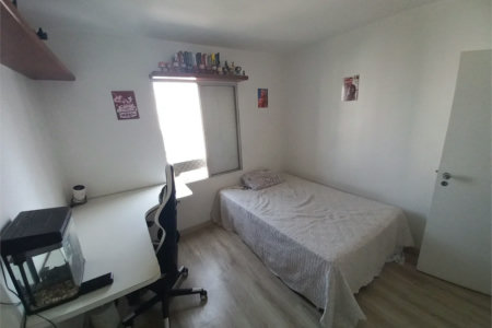 Apartamento à venda com 3 quartos, sendo 1 suíte,  em Vila Andrade, São Paulo, SP