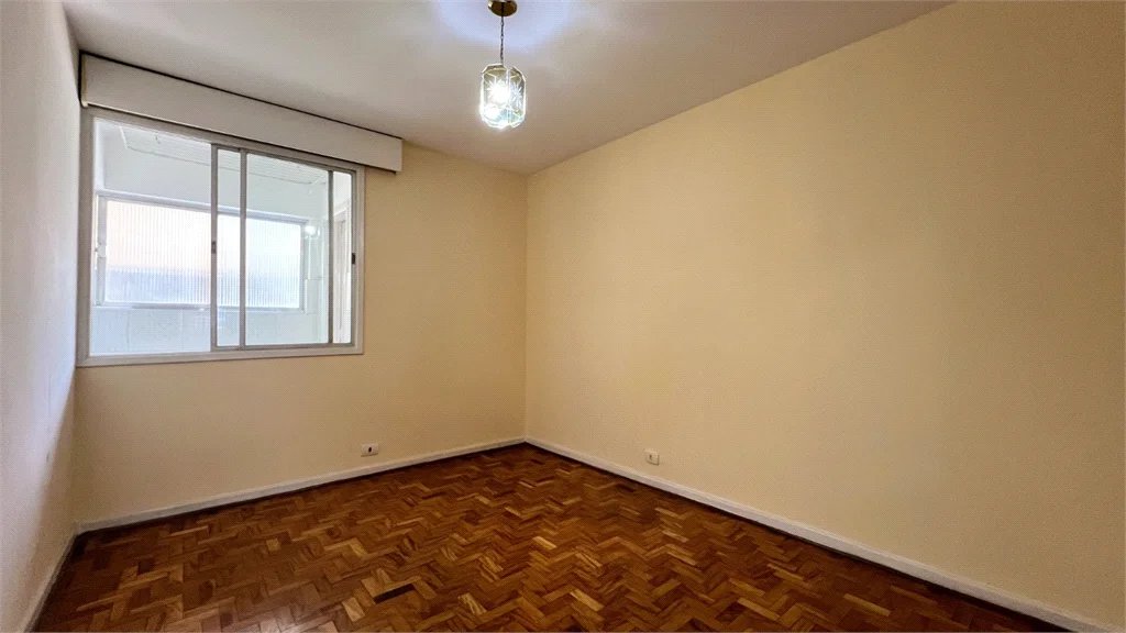 Apartamento à venda com 3 quartos, sendo 1 suíte,  em Pinheiros, São Paulo, SP