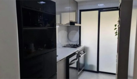 Apartamento à venda com 3 suítes em Vila Suzana, São Paulo, SP