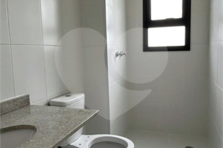 Apartamento à venda com 3 quartos, sendo 1 suíte, em Alto da Boa Vista, São Paulo, SP
