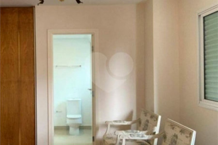 Casa à venda com 3 suítes no condomínio Brooklin Hills, São Paulo - SP
