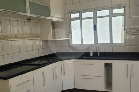 Sobrado à venda com 3 suítes em Jardim Regente, Indaiatuba, SP