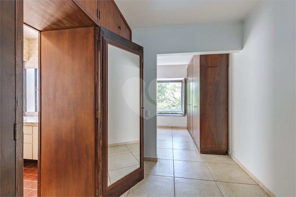 Casa à venda com 3 quartos, sendo 1 suíte,  em Granja Julieta, São Paulo, SP