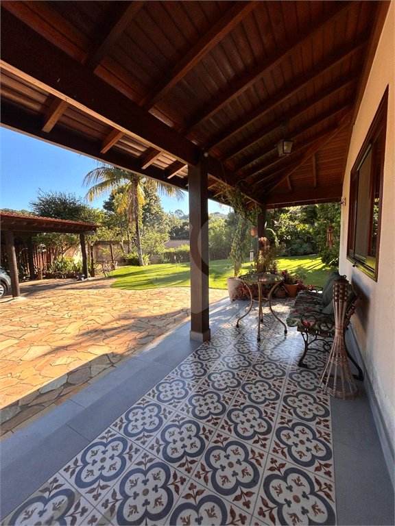 Casa à venda ou para alugar com 3 quartos, sendo 1 suíte, no condomínio Recanto Florido, Vinhedo - SP