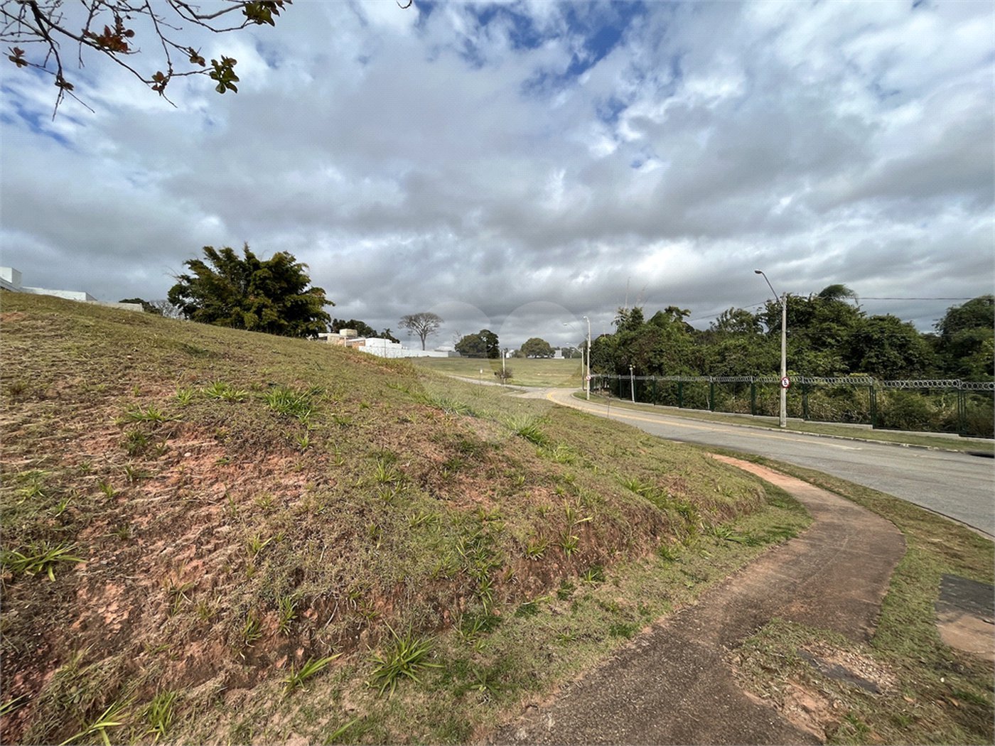 Terreno à venda no condomínio Fazenda Jequitibá, Sorocaba - SP