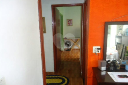 Casa à venda com 3 quartos, sendo 1 suíte, em Azulville I, São Carlos, SP