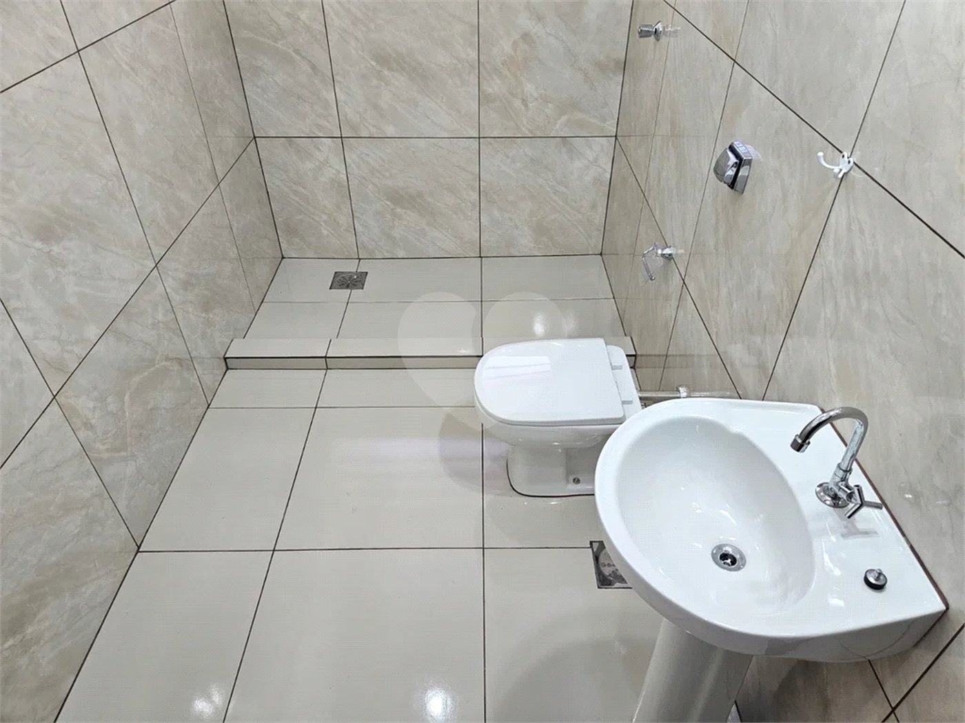 Conjunto comercial, 115 m², para locação no Jardim América
