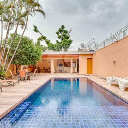 Casa à venda com 4 quartos, sendo 1 suíte, em Brooklin Paulista, São Paulo, SP