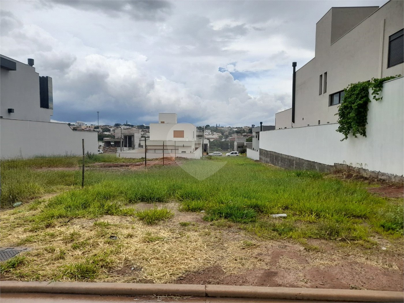 Terreno à Venda no Condomínio Faber IV – São Carlos/SP