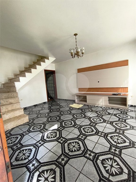 Sobrado à venda com 3 quartos, sendo 1 suíte, em Vila Albertina, São Paulo, SP