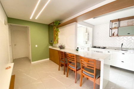 Apartamento à venda com 3 quartos, sendo 1 suíte, em Vila Paiva, São Paulo, SP