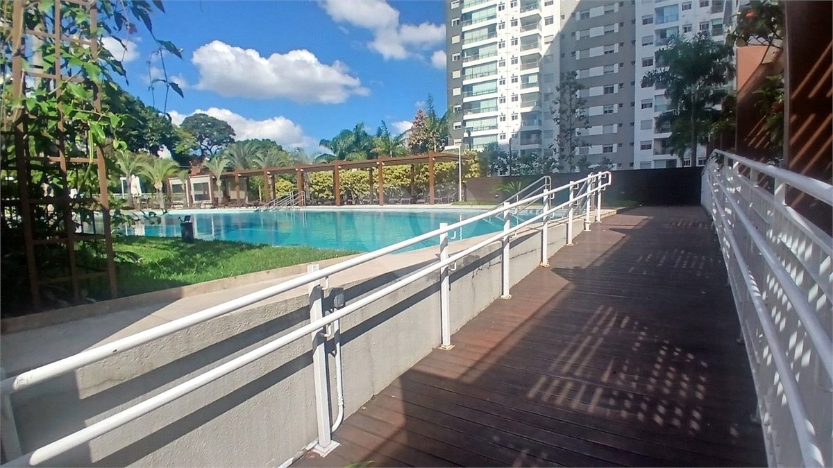 Apartamento para alugar com 2 quartos, sendo 1 suíte, em Vila Anastácio, São Paulo, SP