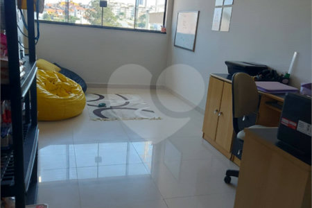 Sobrado à venda com 4 quartos, sendo 3 suítes, em Residencial Novo Horizonte I, Mogi das Cruzes, SP