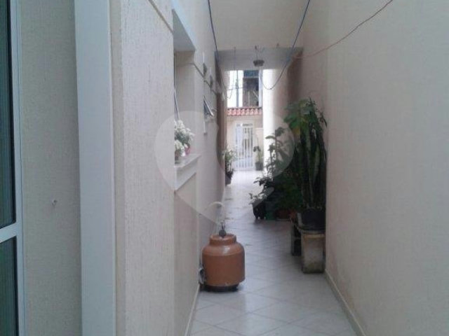 Casa à venda com 3 quartos, sendo 1 suíte,  em Parque Vitória, São Paulo, SP