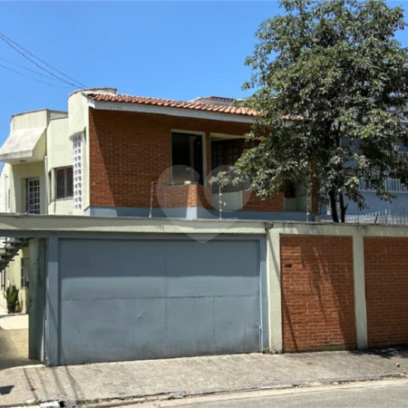 Sobrado à venda com 7 quartos, sendo 2 suítes, em Brooklin Paulista, São Paulo, SP