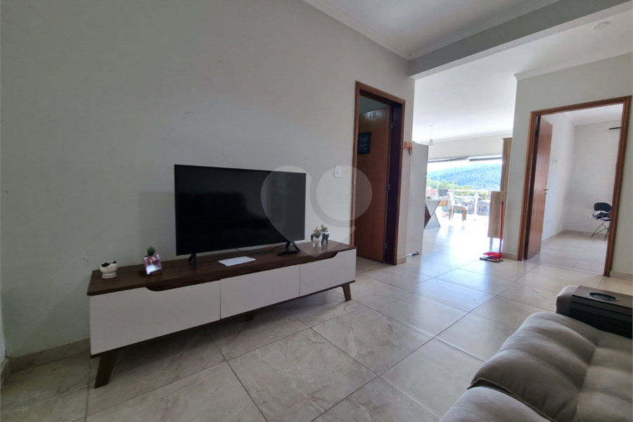 Casa à venda com 3 quartos, sendo 1 suíte, em Serra da Cantareira, Mairiporã, SP