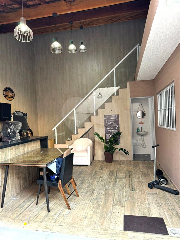 Casa Térrea à venda com 2 quartos, sendo 1 suíte,  em Vila Divina Pastora, São Paulo, SP