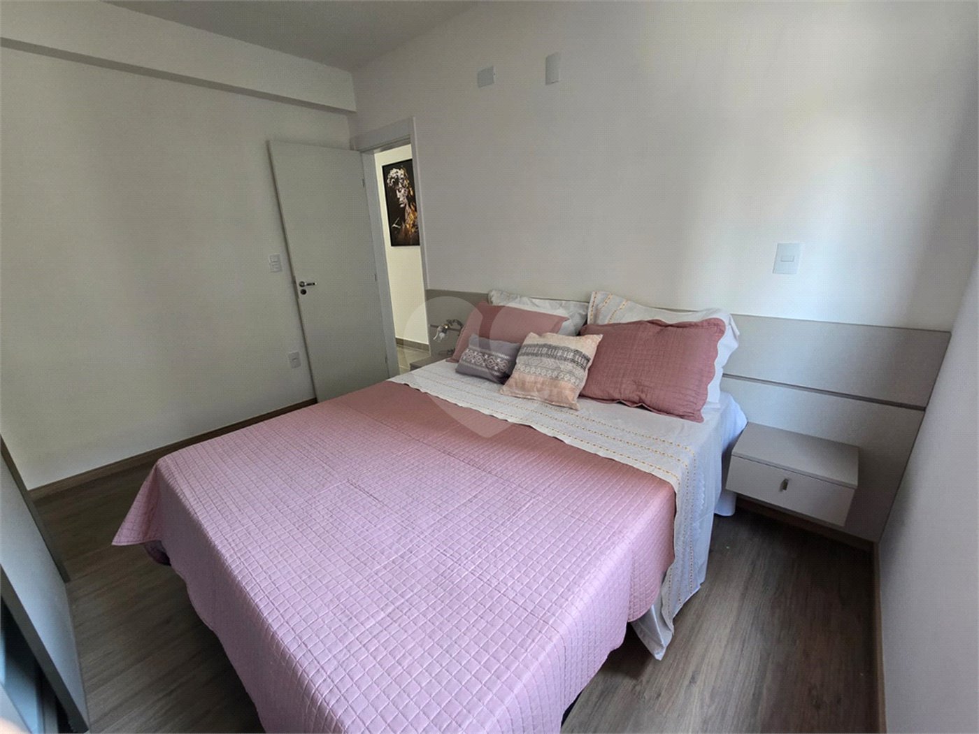 Apartamento para alugar com 2 quartos, sendo 1 suíte, em Além Ponte, Sorocaba, SP