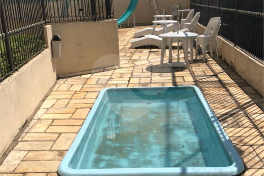 Apartamento à venda com 2 quartos em Parque Peruche, São Paulo, SP