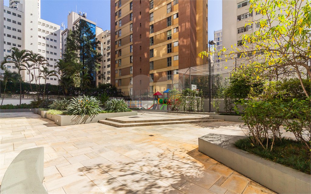 Apartamento à venda com 3 quartos, sendo 1 suíte,  em Santa Cecília, São Paulo, SP